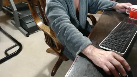 Snapshot of billy471 chatting on February 6, 11:32 am billy471 online show from February 6, 11:32 am