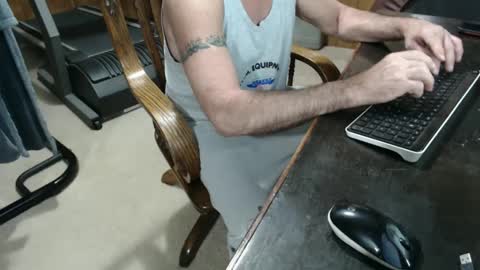 Snapshot of billy471 chatting on February 8, 5:39 pm billy471 online show from February 8, 5:39 pm