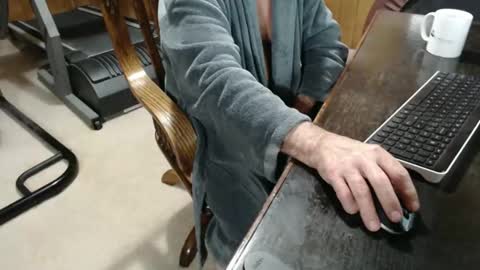 Snapshot of billy471 chatting on February 12, 10:56 am billy471 online show from February 12, 10:56 am