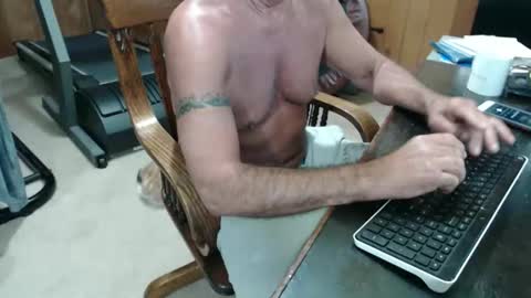 Snapshot of billy471 chatting on May 12, 6:05 pm billy471 online show from May 12, 6:05 pm