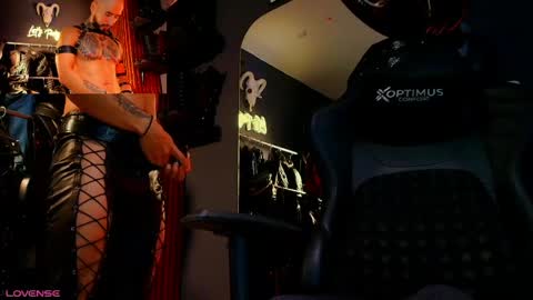 Snapshot of billymayer_ chatting on May 12, 4:26 pm billy online show from May 12, 4:26 pm