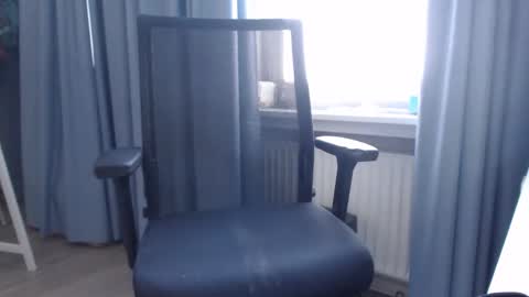 bimbo_boi01 online show from November 6, 8:59 am