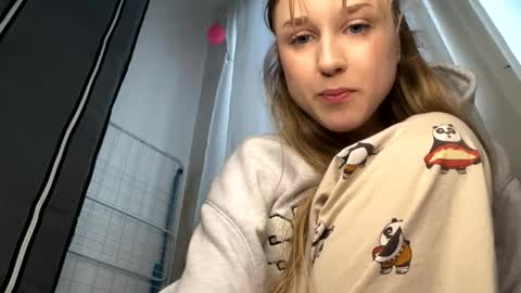 Snapshot of bimboiiii chatting on March 26, 5:51 pm bimboiiii online show from March 26, 5:51 pm