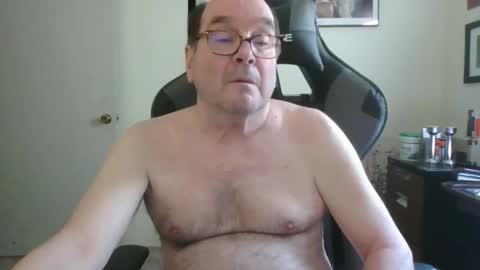 Snapshot of bink195234 chatting on March 10, 5:18 pm Bink195234 online show from March 10, 5:18 pm