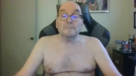 Snapshot of bink195234 chatting on May 3, 4:02 pm Bink195234 online show from May 3, 4:02 pm