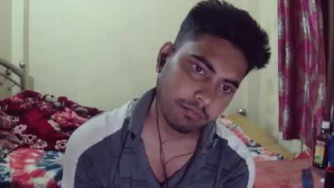 birbikrom104 online show from April 12, 2:44 pm