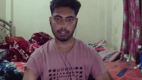 Snapshot of birbikrom104 chatting on April 19, 6:10 pm birbikrom104 online show from April 19, 6:10 pm