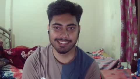 Snapshot of birbikrom104 chatting on April 22, 5:10 am birbikrom104 online show from April 22, 5:10 am