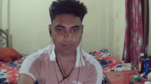 Snapshot of birbikrom104 chatting on April 25, 4:15 pm birbikrom104 online show from April 25, 4:15 pm