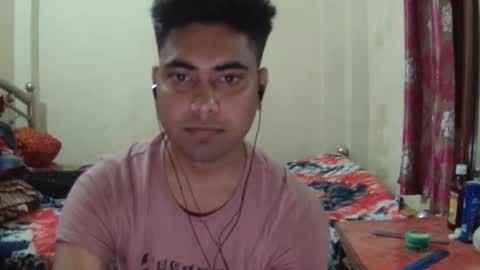 Snapshot of birbikrom104 chatting on April 26, 4:26 pm birbikrom104 online show from April 26, 4:26 pm
