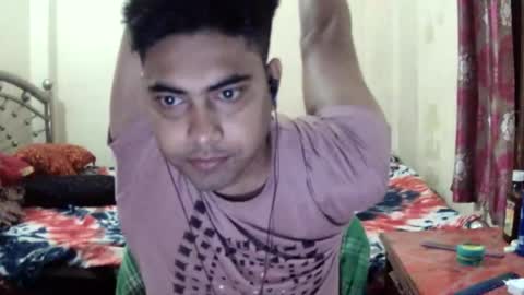 Snapshot of birbikrom104 chatting on April 27, 4:32 am birbikrom104 online show from April 27, 4:32 am