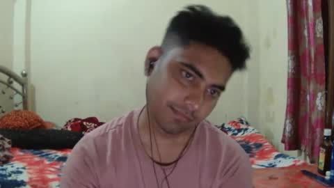 Snapshot of birbikrom104 chatting on April 28, 7:46 am birbikrom104 online show from April 28, 7:46 am
