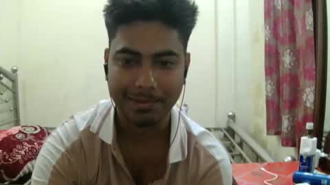 Snapshot of birbikrom104 chatting on May 2, 5:23 am birbikrom104 online show from May 2, 5:23 am