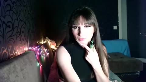 birdie_kiss online show from February 7, 7:06 pm