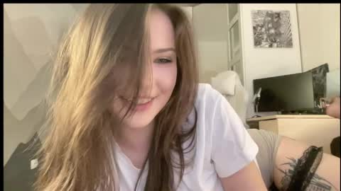 birkin_ online show from April 28, 3:06 pm