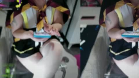 bisex woman online show from February 2, 10:30 pm