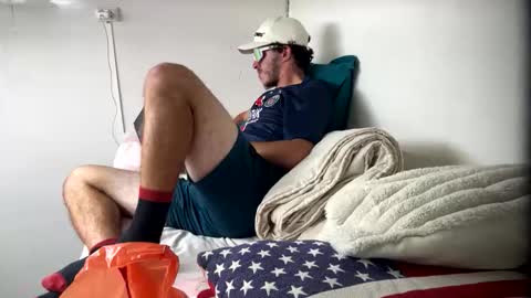 bitedeforain online show from September 22, 9:50 pm