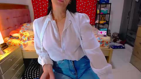 bittermomxxx online show from April 12, 4:39 am