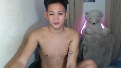 alex online show from November 4, 3:44 pm