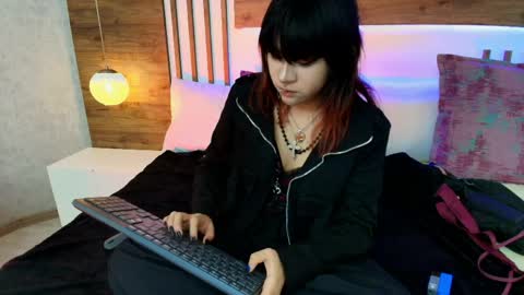 Snapshot of bj_olivine chatting on May 6, 8:03 pm Bj Olivine online show from May 6, 8:03 pm