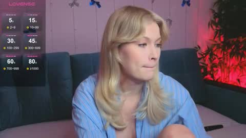 Snapshot of bjliki chatting on February 2, 2:27 pm Julia online show from February 2, 2:27 pm