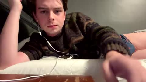 bkennedy829 online show from February 5, 11:37 am