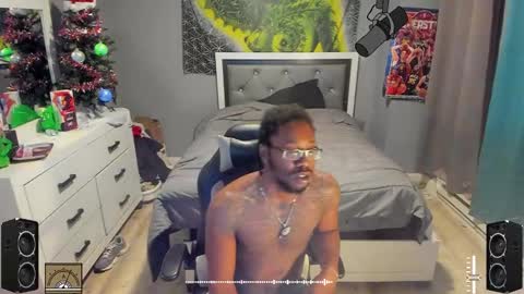 Snapshot of blaccanalmatters chatting on December 12, 11:03 pm Plant Base Streamers From Pennsylvania online show from December 12, 11:03 pm