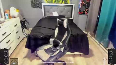 Snapshot of blaccanalmatters chatting on January 24, 11:56 pm Plant Base Streamers From Pennsylvania online show from January 24, 11:56 pm