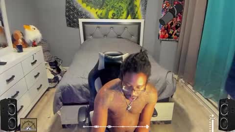 Snapshot of blaccanalmatters chatting on January 26, 12:05 am Plant Base Streamers From Pennsylvania online show from January 26, 12:05 am