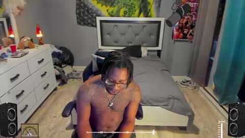 Snapshot of blaccanalmatters chatting on March 12, 11:44 pm Plant Base Streamers From Pennsylvania online show from March 12, 11:44 pm