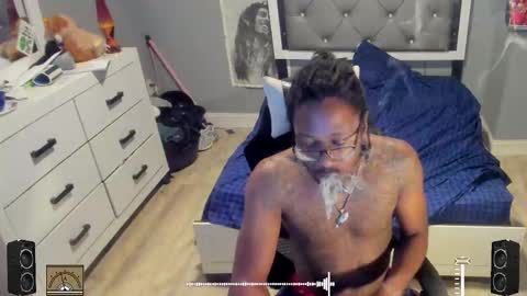 Snapshot of blaccanalmatters chatting on September 8, 11:37 pm Plant Base Streamers From Pennsylvania online show from September 8, 11:37 pm