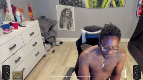 Snapshot of blaccanalmatters chatting on September 21, 11:17 pm Plant Base Streamers From Pennsylvania online show from September 21, 11:17 pm