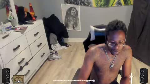 Snapshot of blaccanalmatters chatting on September 27, 11:10 pm Plant Base Streamers From Pennsylvania online show from September 27, 11:10 pm