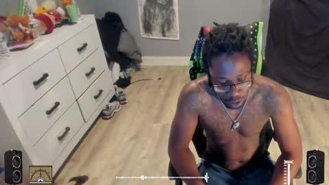 Snapshot of blaccanalmatters chatting on October 1, 10:38 pm Plant Base Streamers From Pennsylvania online show from October 1, 10:38 pm