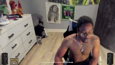 Snapshot of blaccanalmatters chatting on October 7, 9:56 pm Plant Base Streamers From Pennsylvania online show from October 7, 9:56 pm