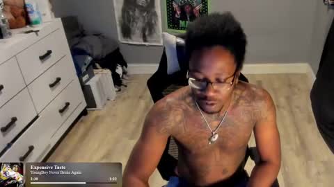 Snapshot of blaccanalmatters chatting on October 29, 10:55 pm Plant Base Streamers From Pennsylvania online show from October 29, 10:55 pm