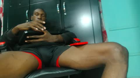 Snapshot of black30cmdick chatting on October 12, 1:15 am maquina online show from October 12, 1:15 am