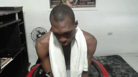 Snapshot of black30cmdick chatting on May 27, 3:20 pm maquina online show from May 27, 3:20 pm