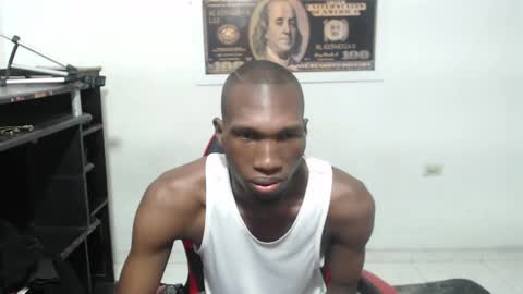 Snapshot of black30cmdick chatting on June 7, 2:27 am maquina online show from June 7, 2:27 am