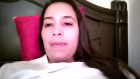 Snapshot of black_and_whithexx chatting on February 3, 3:50 pm black and white online show from February 3, 3:50 pm