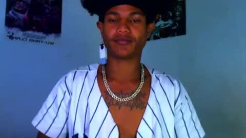 Snapshot of black_arthur chatting on June 27, 12:22 pm Black Arthur online show from June 27, 12:22 pm