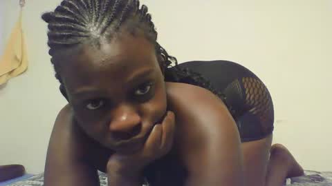 Snapshot of black_berry002 chatting on May 15, 9:05 am black_berry002 online show from May 15, 9:05 am