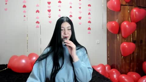 Snapshot of black_berry_bla_ck chatting on February 19, 3:27 pm black_berry_bla_ck online show from February 19, 3:27 pm