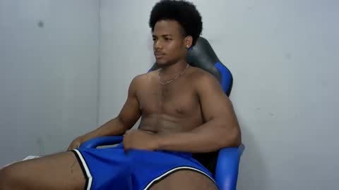 Snapshot of black_dicck chatting on May 14, 8:15 pm tu morenito online show from May 14, 8:15 pm