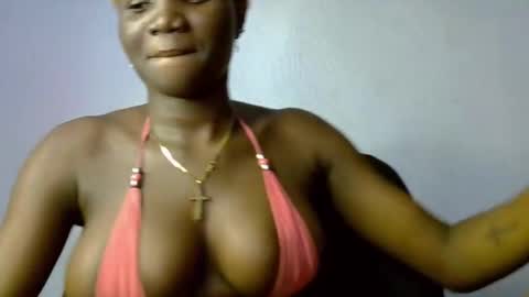 Esthy online show from September 30, 8:36 pm