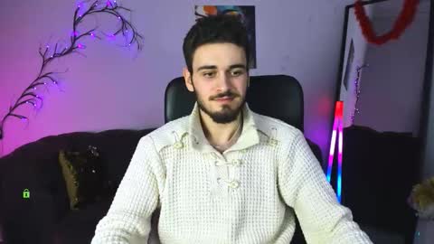 black_jacob12 online show from December 19, 1:18 pm