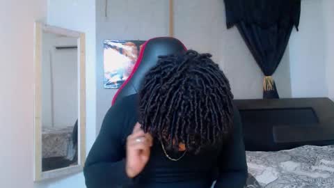 black_king_241 online show from October 9, 2:53 am