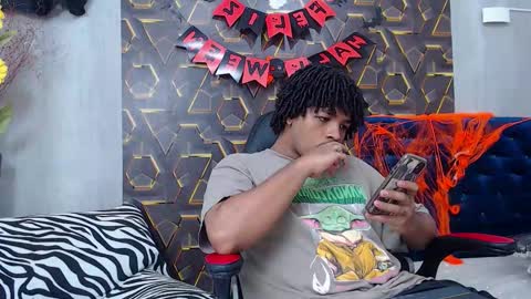 black_king_241 online show from November 5, 3:28 am