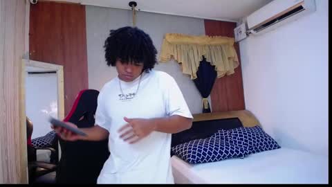 black_king_241 online show from February 13, 3:46 am