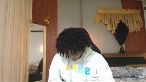 Snapshot of black_king_241 chatting on April 18, 3:21 am black_king_241 online show from April 18, 3:21 am